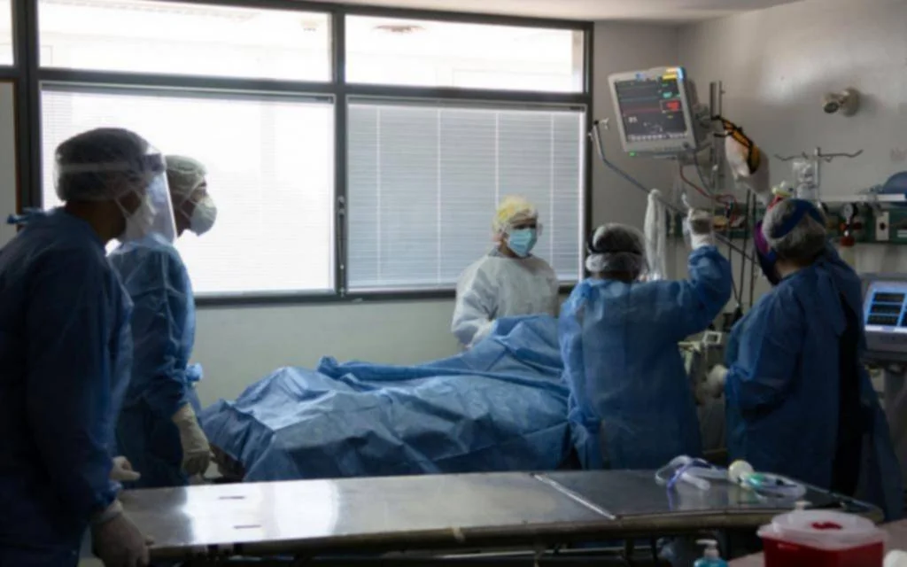 Abandonados en hospitales: adultos mayores de La Plata sufren soledad extrema