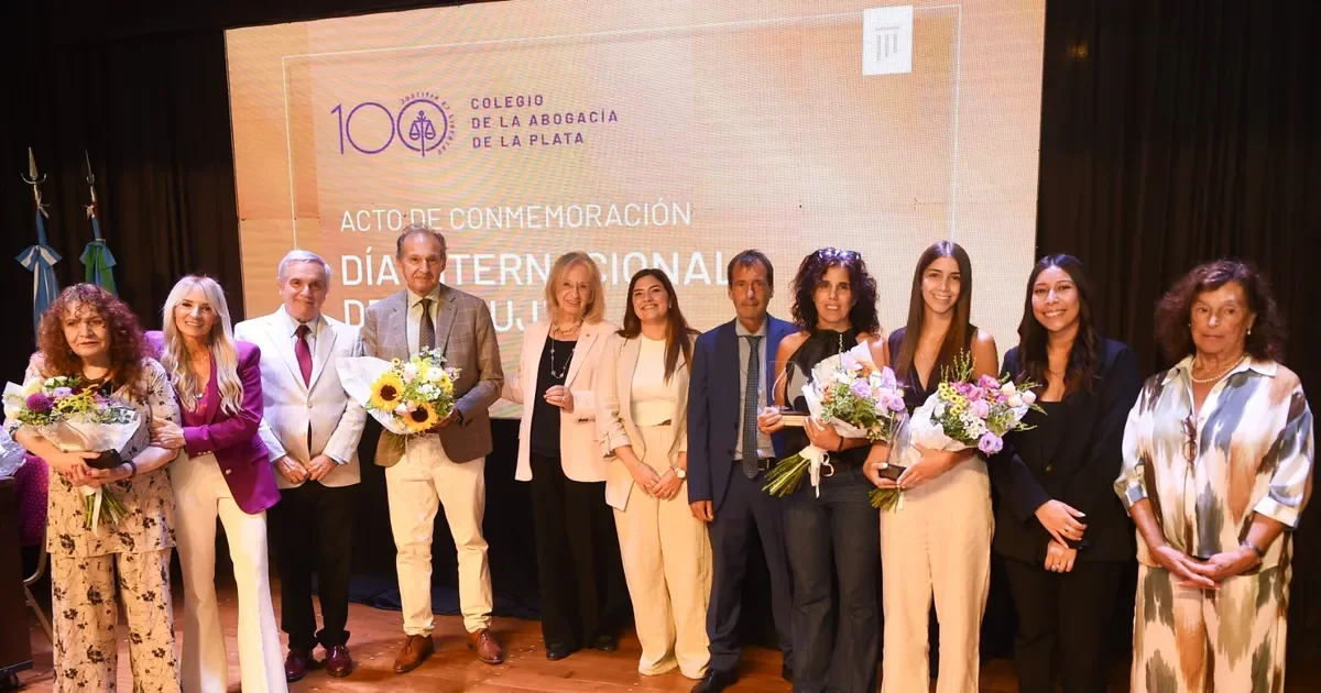 Abogados de La Plata rinden homenaje a mujeres en un acto por el Día Internacional de la Mujer