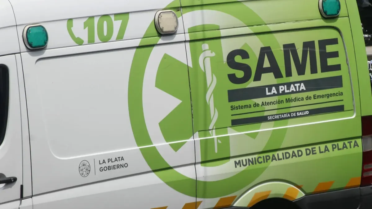 Accidente en Los Hornos: vecinos preocupados por la seguridad vial tras el choque