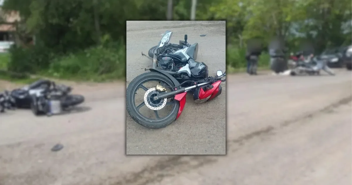 Accidente en Melchor Romero deja a dos motociclistas hospitalizados tras violento choque
