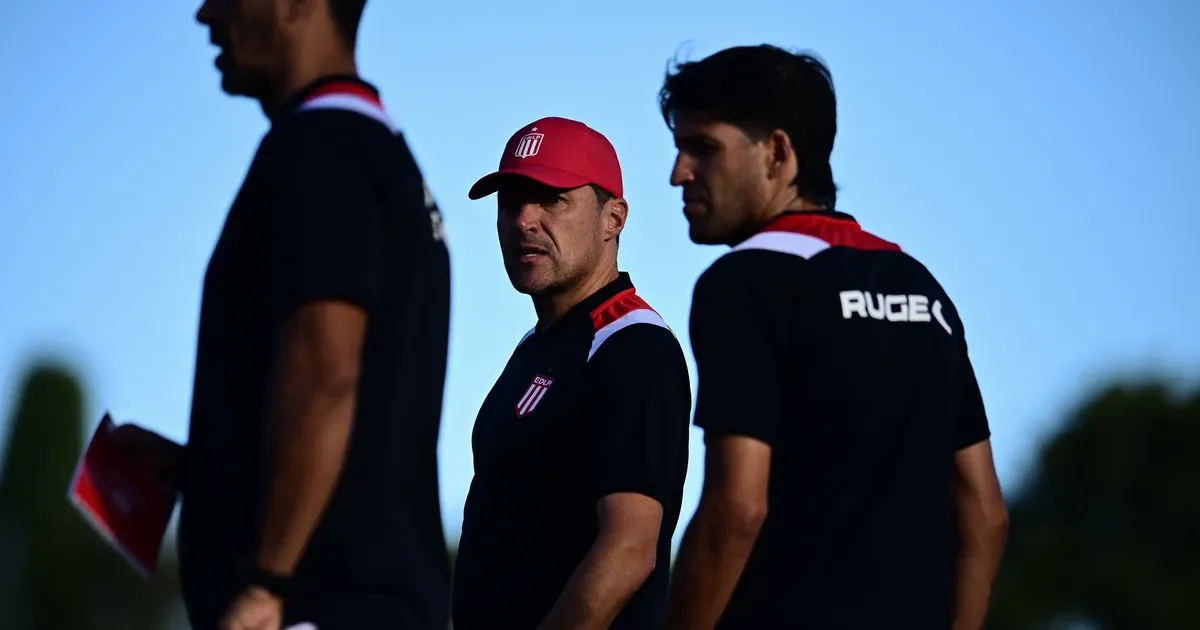 Alexander Medina convoca a jugadores fundamentales para reactivar el rendimiento de Cambaceres