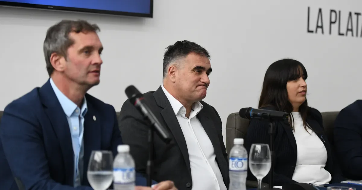 Anacleto critica arbitrajes y revela tensiones entre Gimnasia y la AFA en La Plata