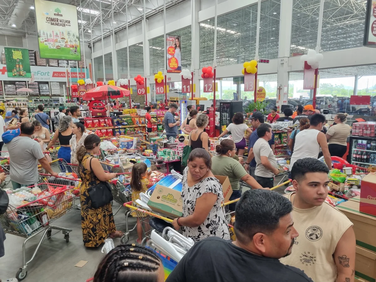 Argentina se enfrenta a un aumento en el costo de vida: impacto en alimentos y ropa