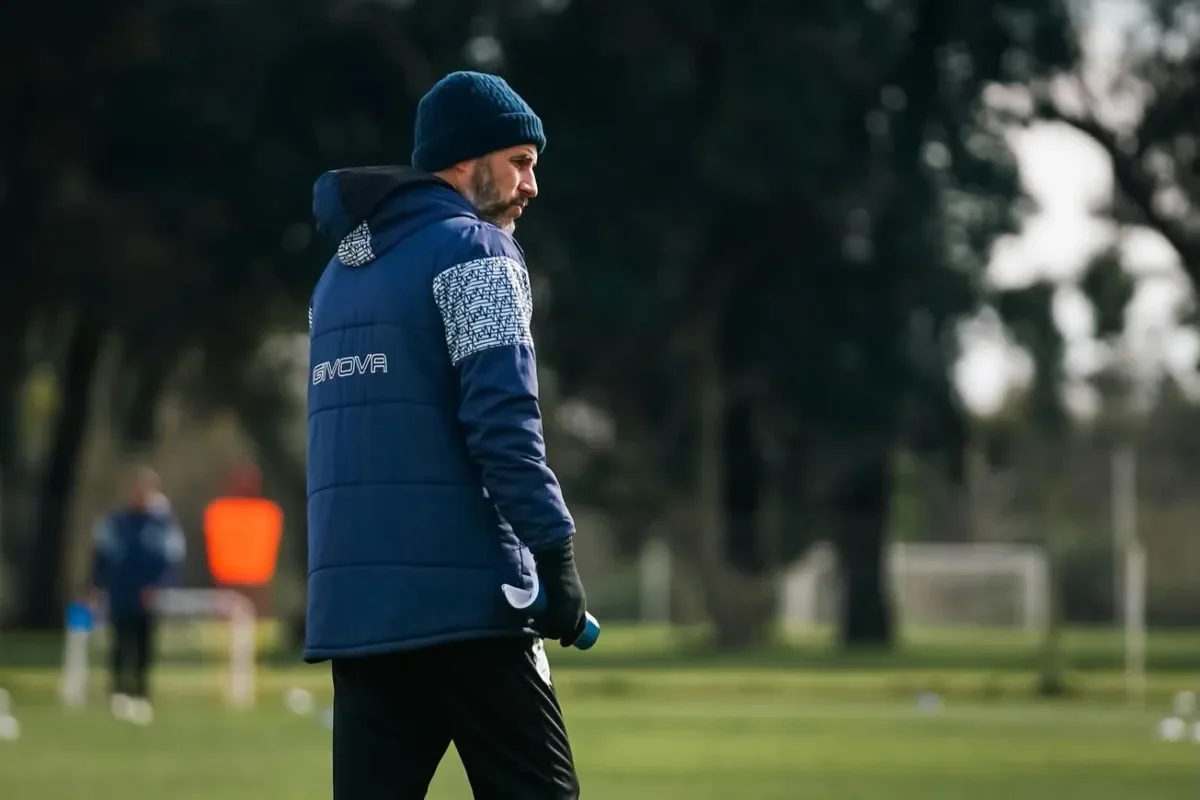 Ariel Pereyra redefine estrategias para enfrentar la competencia en Rosario