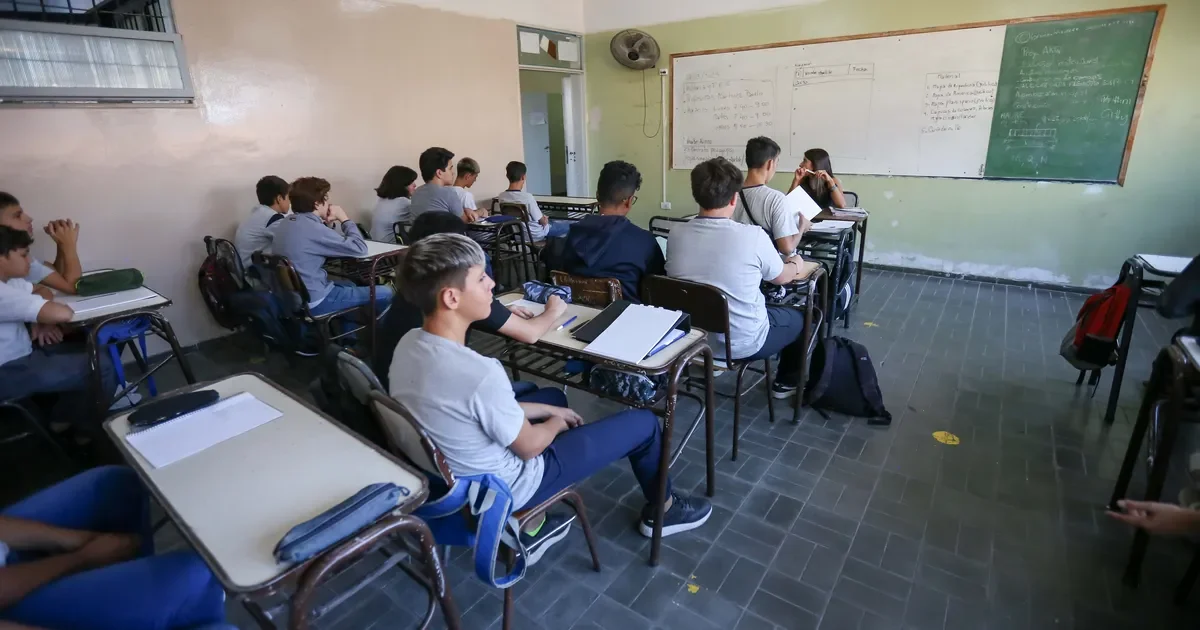 Aumento salarial: docentes de La Plata y Ensenada recibirán un nuevo ajuste esta semana