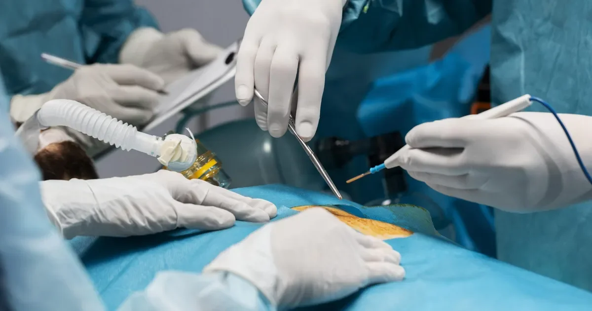 Aumento salarial impacta a médicos residentes y de guardia en La Plata y Berisso