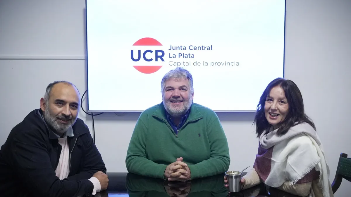 Ayllon se compromete a reconstruir la relación entre la UCR y los vecinos de La Plata