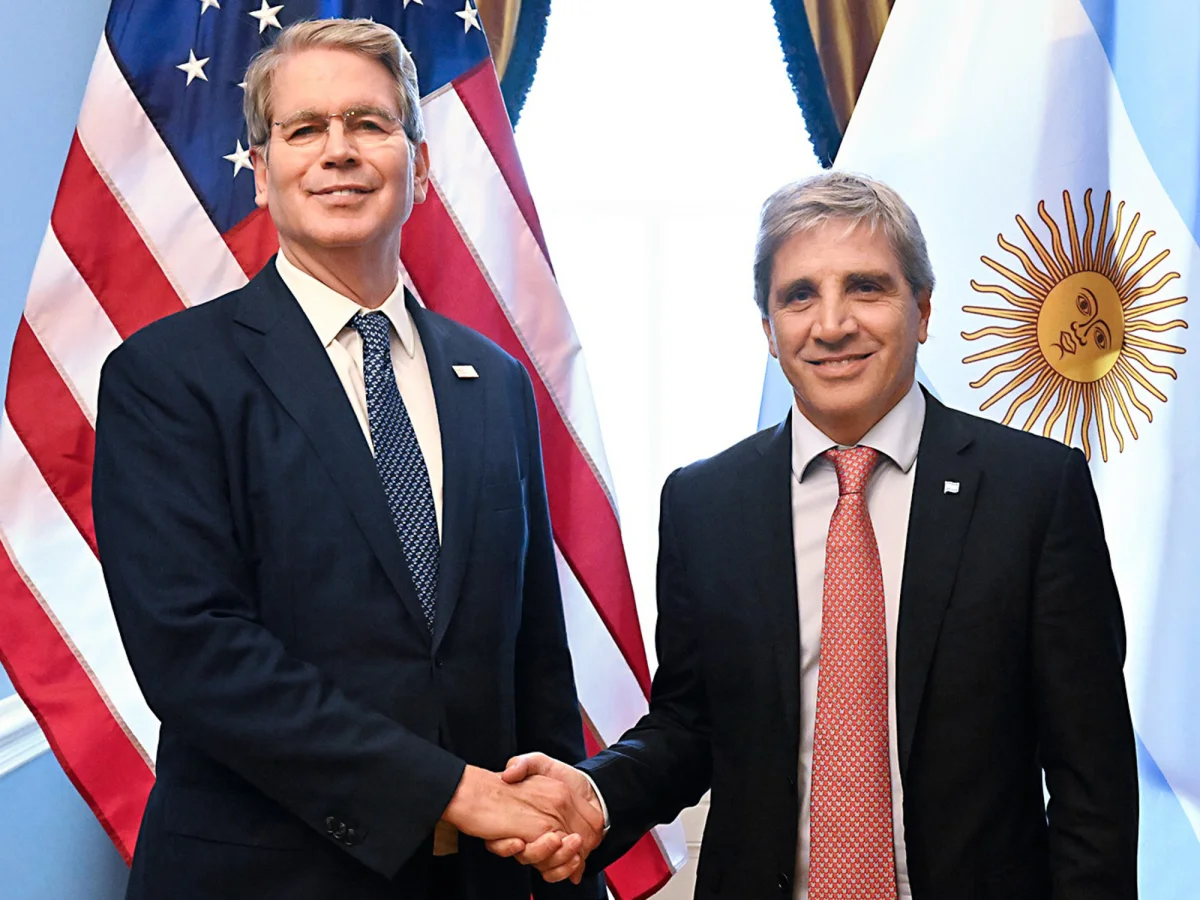 Bessent destaca la influencia de Argentina en la economía regional tras su encuentro con Caputo