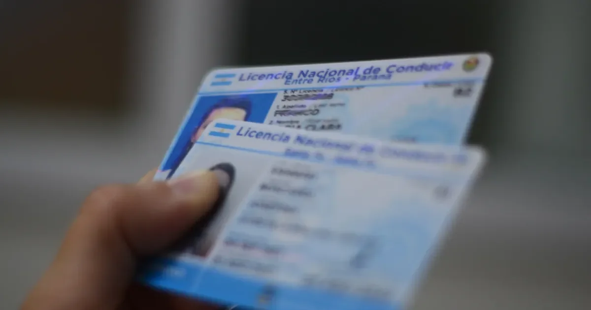 Bomberos voluntarios de la provincia exigen licencias de conducir sin costo para mejorar su servicio.