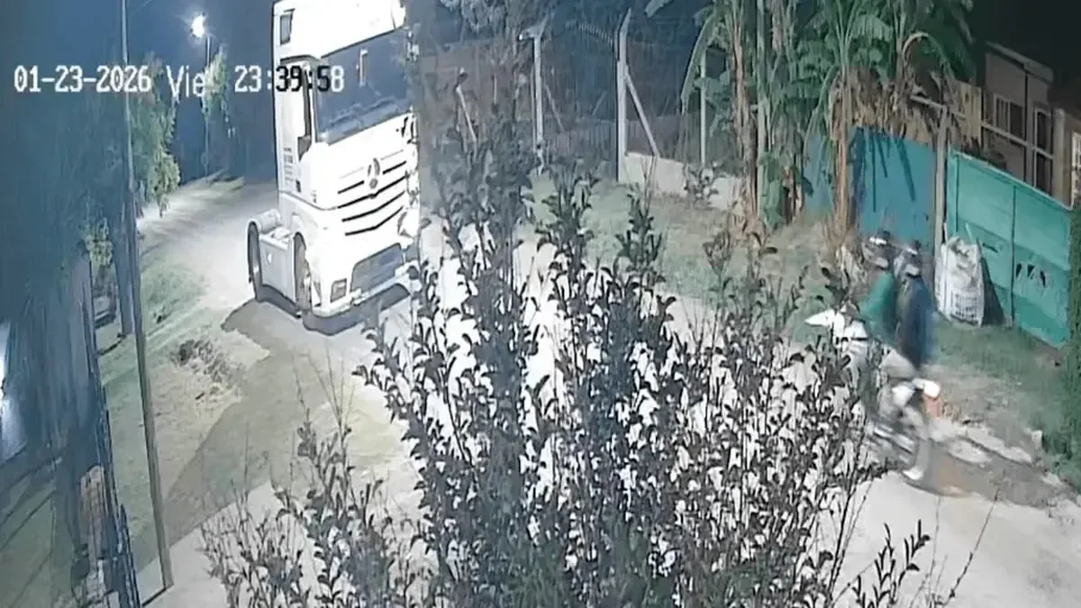 Camionero de Etcheverry pierde 25 millones de pesos en un audaz robo de motochorros