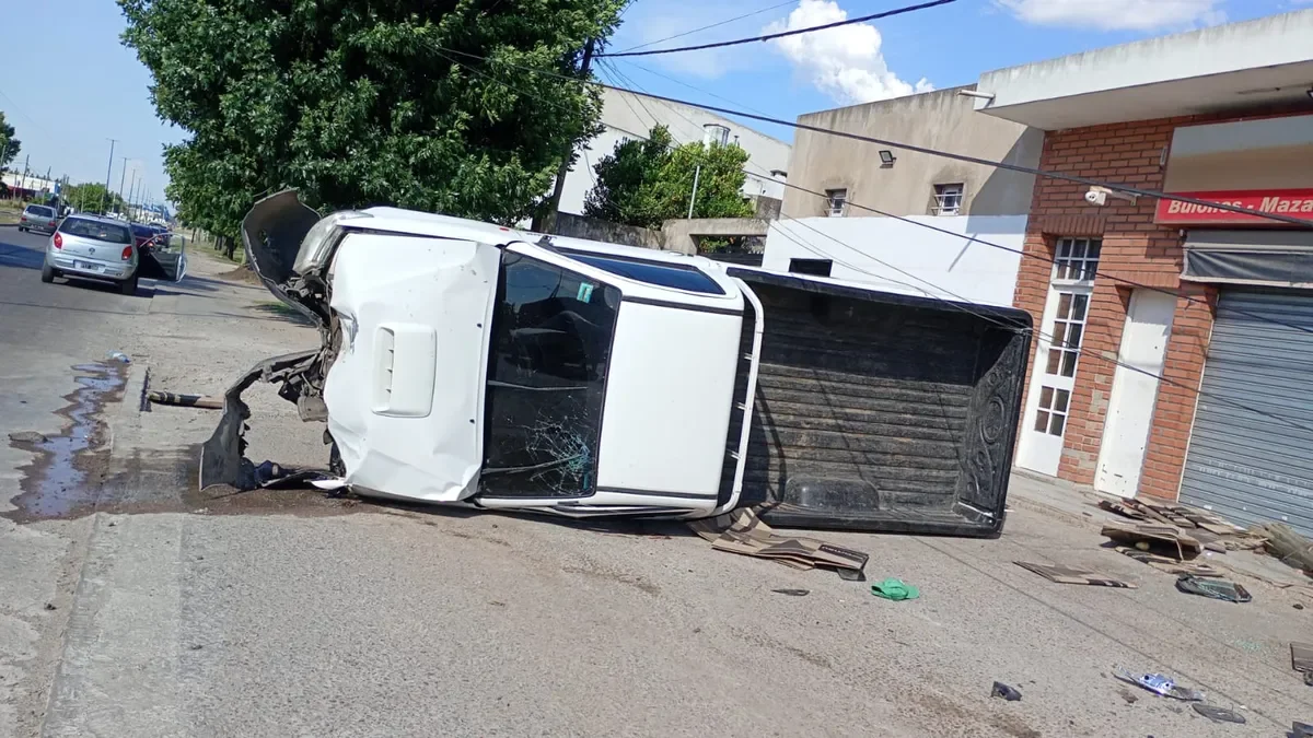 Caos en La Plata por accidente y agresión: un detenido y varios heridos en Año Nuevo
