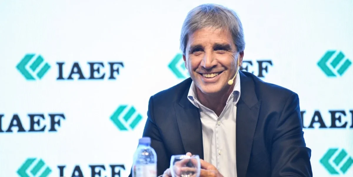Caputo destaca el impacto positivo de la mejora crediticia en la economía argentina