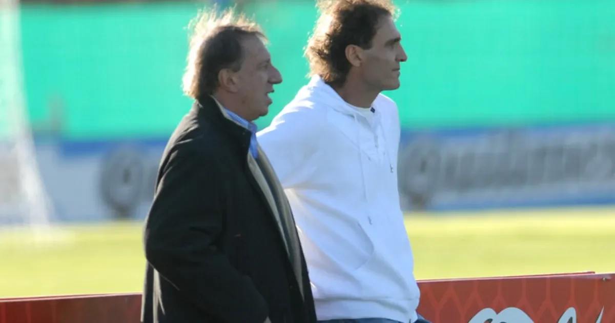 Carlos Bilardo sorprende a los campeones del '86 en un emotivo encuentro en Buenos Aires