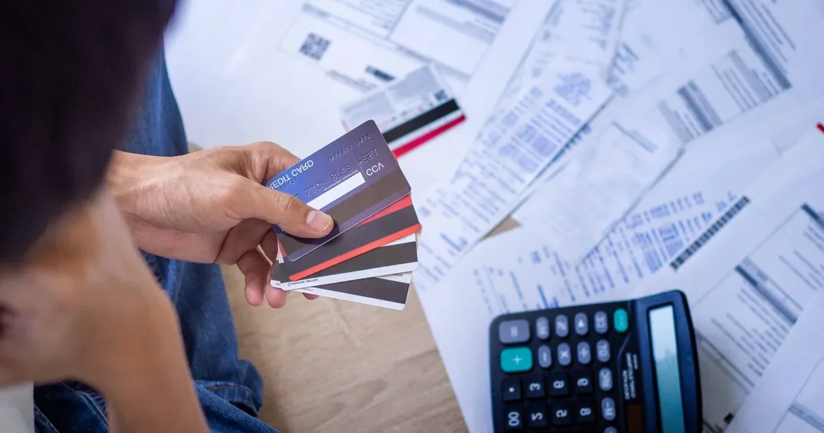 Casi el 40% de los jóvenes en Buenos Aires tiene deudas, un problema que crece rápidamente