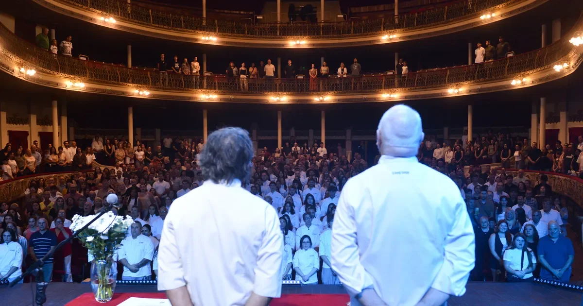 Celebración en La Plata: 150 egresados del IAG reciben sus diplomas en acto especial