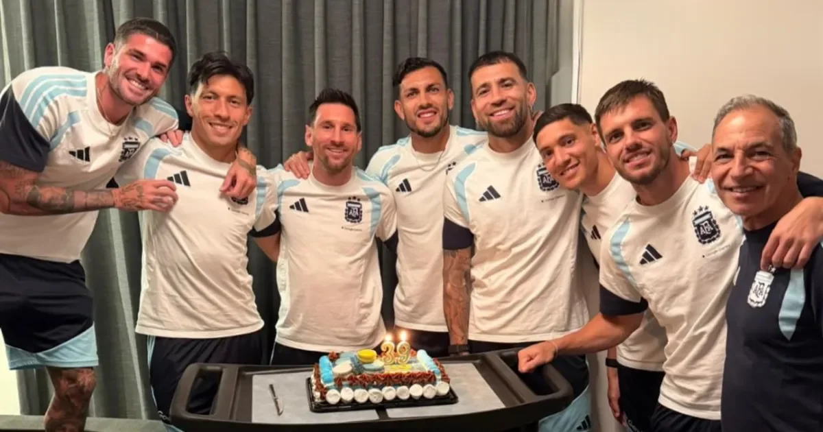 Celebración íntima de cumpleaños de Messi en la Selección argentina durante el Mundial 2026