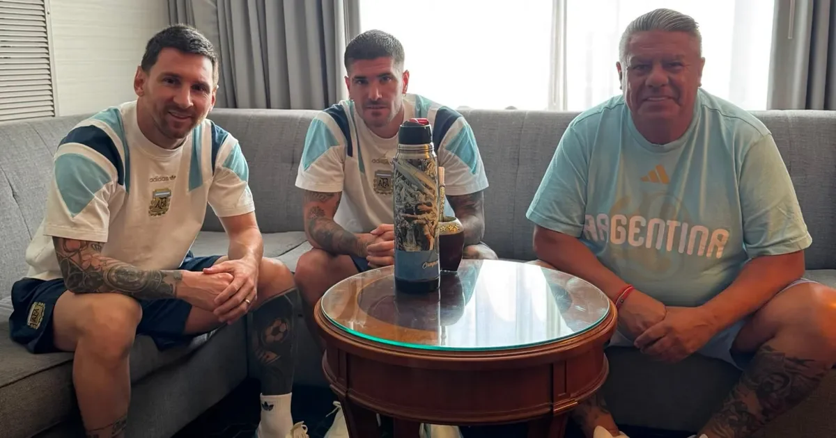 Chiqui Tapia mantiene su tradición con Messi y De Paul antes de la final en La Plata