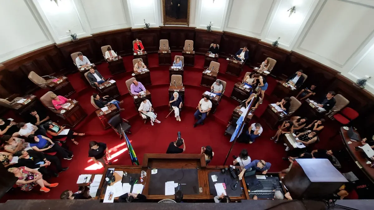 Concejo Deliberante de La Plata debate intensamente sobre el impacto local del conflicto en Irán