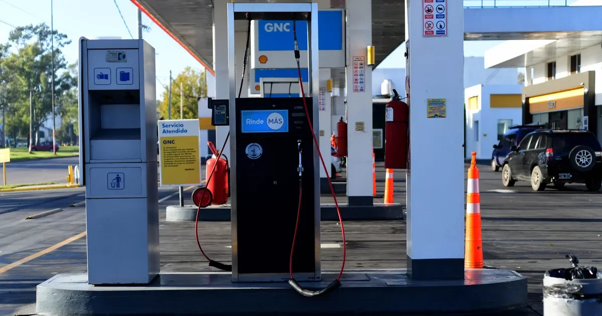 Crisis del GNC en La Plata: diez estaciones sin gas en menos de 24 horas