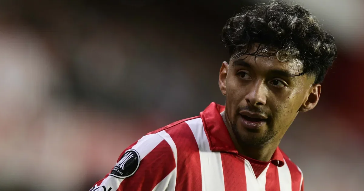 Cristian Medina se une al Botafogo tras su viaje a Brasil: un nuevo desafío profesional