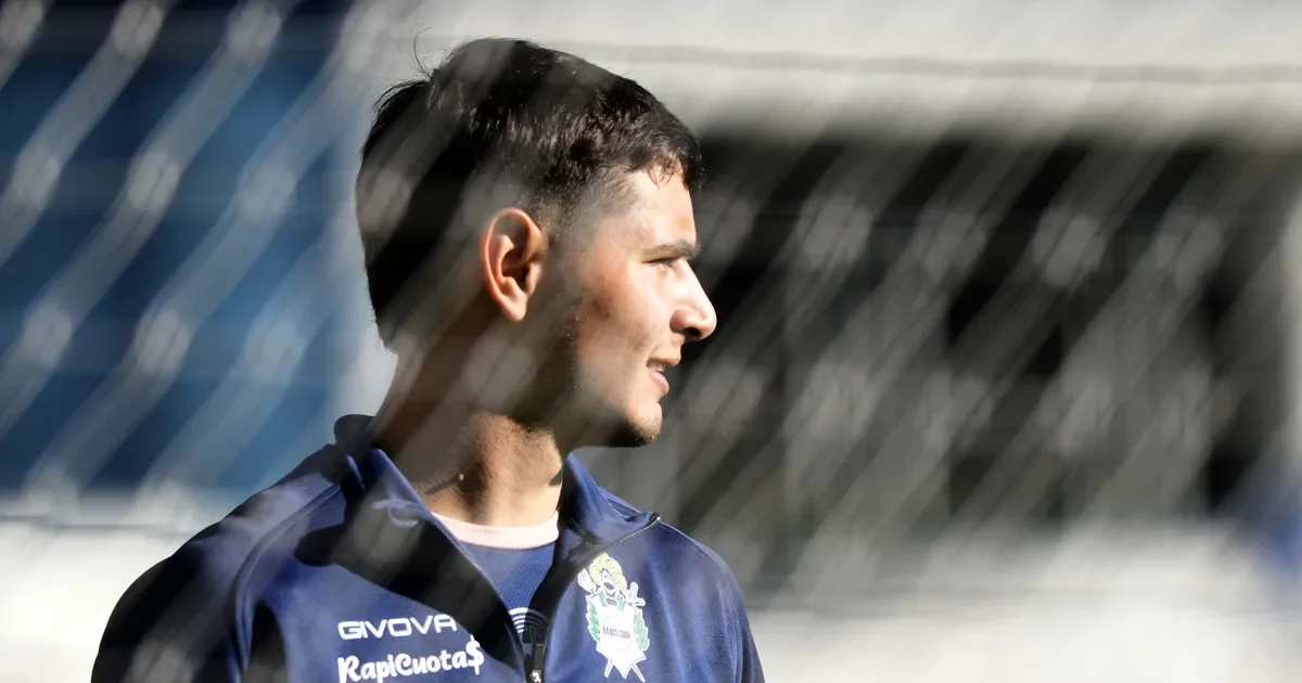 Decisión polémica: Julián Kadijevic continúa como arquero a pesar de su lesión según Zaniratto