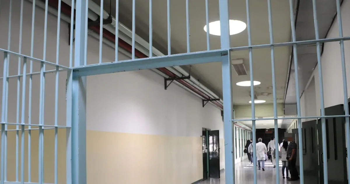 Denuncias de torturas y abusos sexuales sacuden a la cárcel de Magdalena: cinco detenidas afectadas