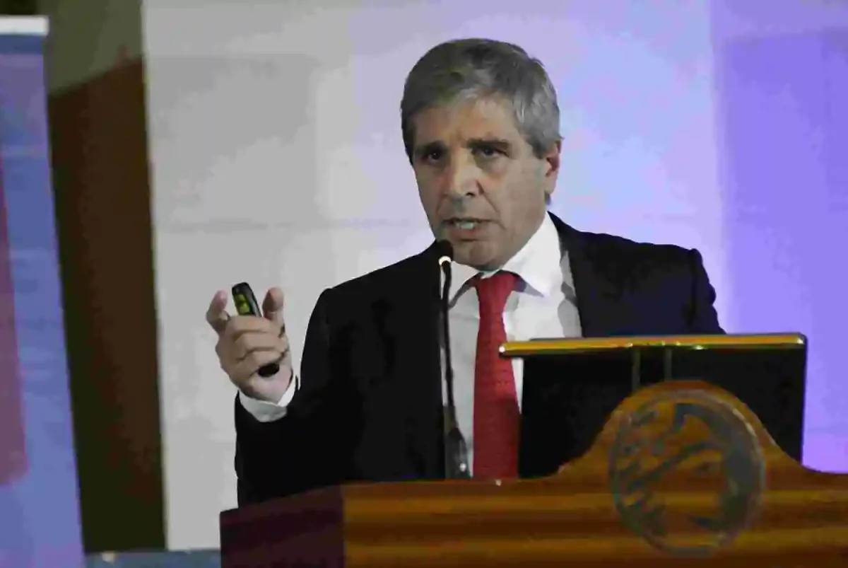 Desafío financiero para Luis Caputo: ¿cómo impactará la deuda de enero en el riesgo país?