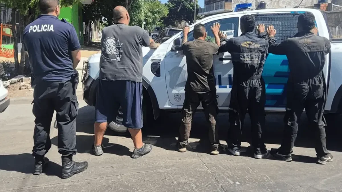 Desarticulan banda "Los Berracos" en La Plata: robos en barrios afectados