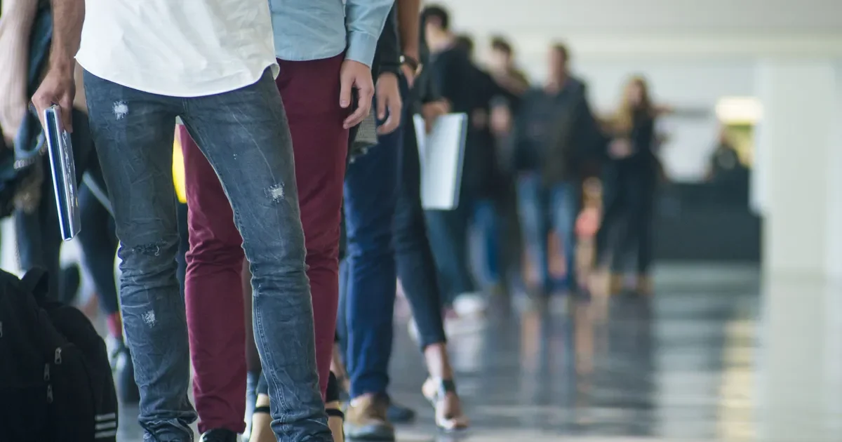 Desempleo en la región: el empleo privado registrado alcanza su mínimo en 50 meses