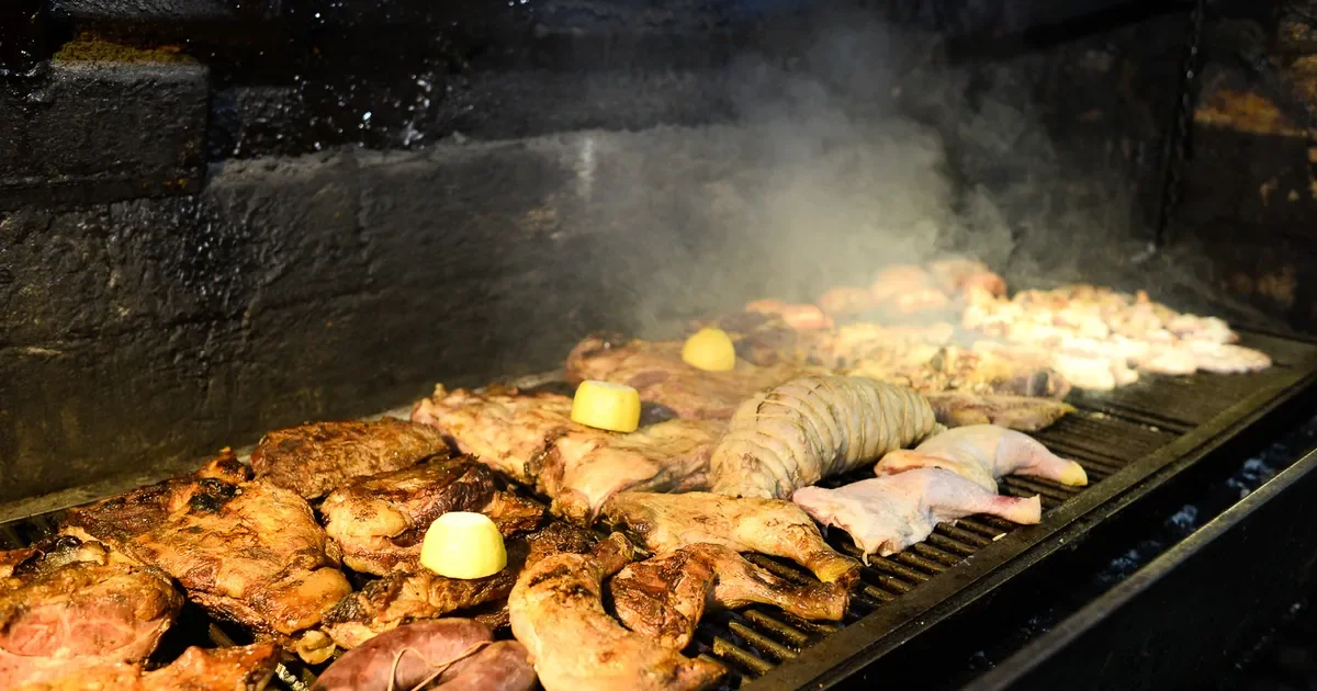 Desvalijan parrilla en La Plata: comerciantes preocupados por la ola de robos