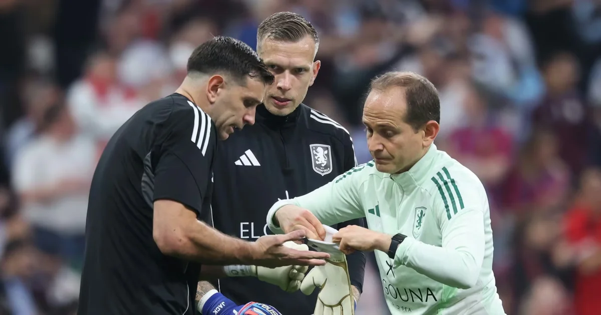 Dibu Martínez, fuera de las canchas: la Selección argentina enfrenta un desafío clave