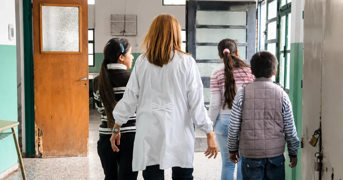 Docentes de La Plata y Berisso recibirán aumentos salariales tras nuevo acuerdo educativo