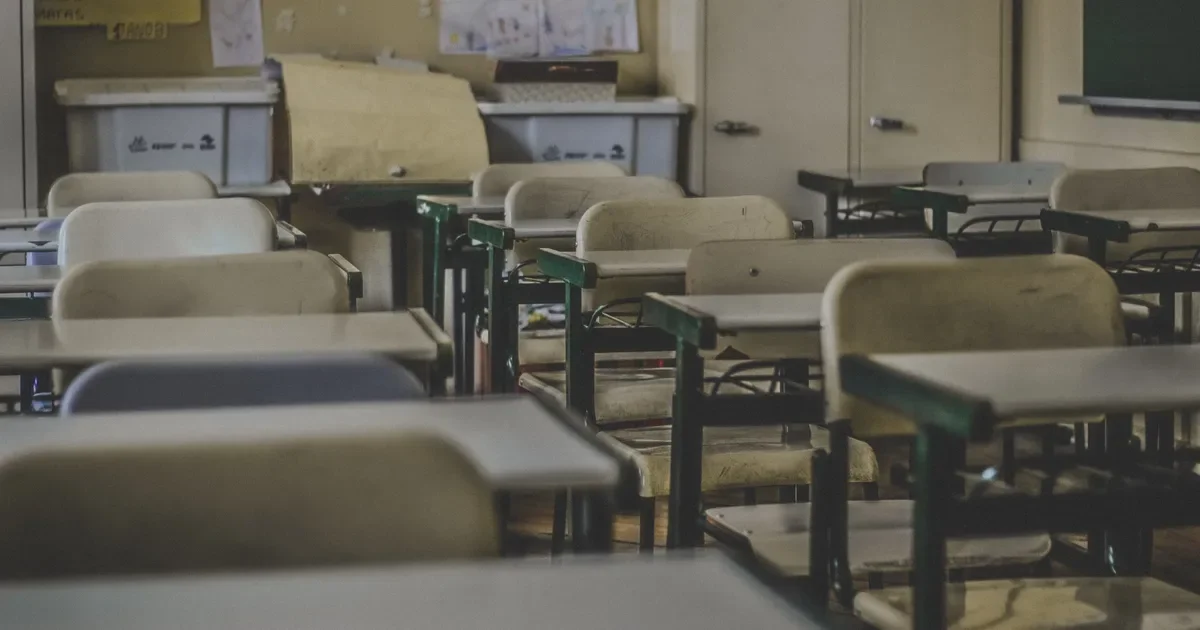 Docentes de La Plata y Berisso se suman al paro por el Día de la Mujer y cierran escuelas