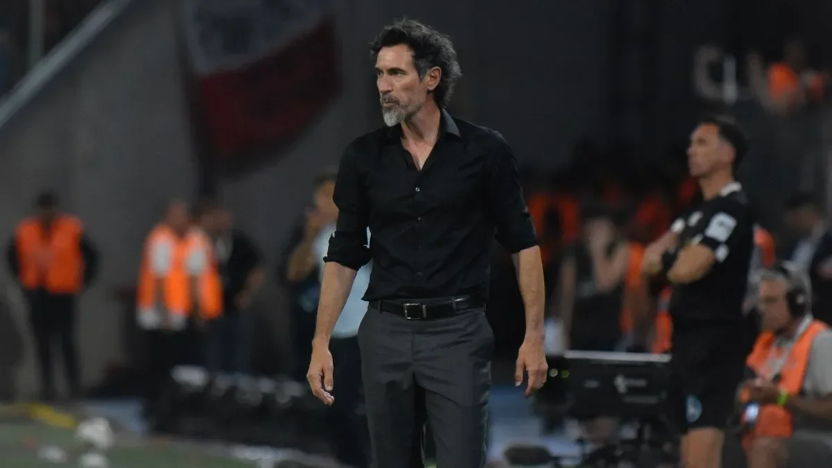 Eduardo Domínguez destaca la importancia del Ruso en el club y su legado en la comunidad.