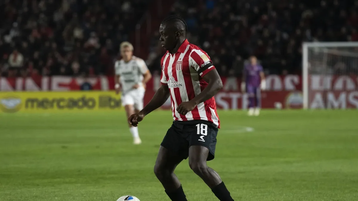 Edwuin Cetré renueva su compromiso con Cambaceres tras negociaciones fallidas