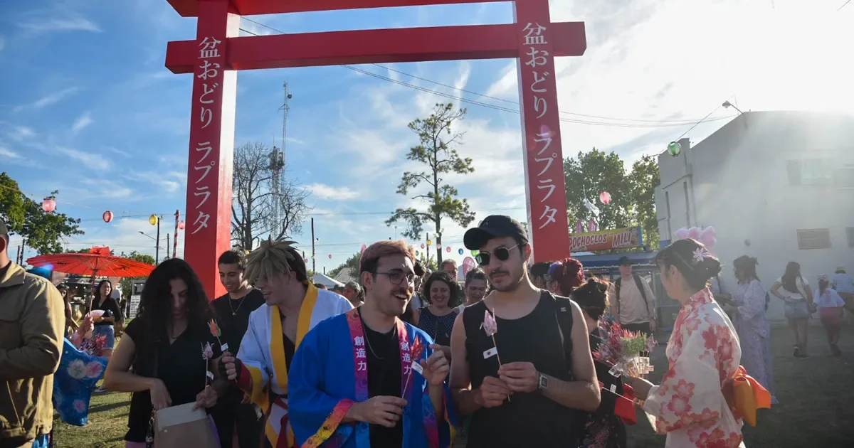 El Bon Odori regresa: vecinos de Colonia Urquiza se preparan para la festividad y el tráfico.