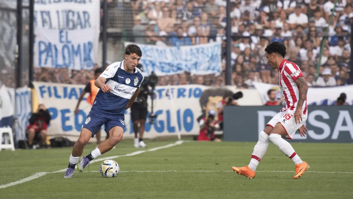 El Clásico Platense se juega bajo alerta de tormentas: ¿cómo afectará a los hinchas?