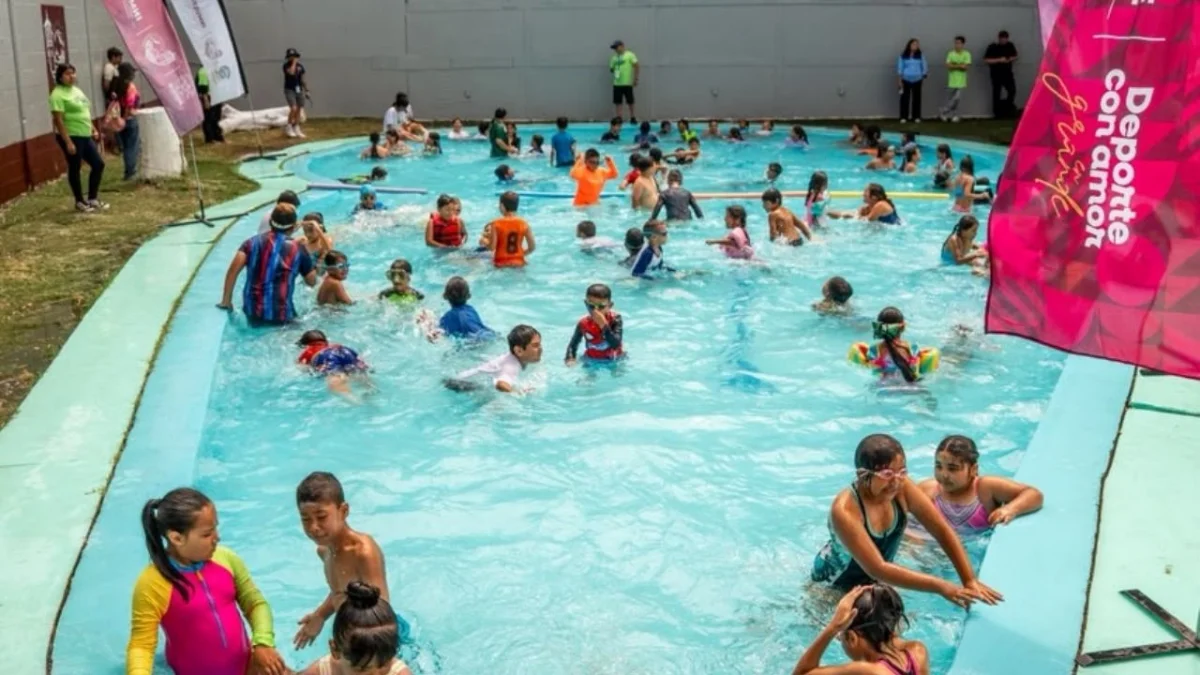 El Deportivo Sullivan renueva su chapoteadero para disfrute de las familias de Ensenada