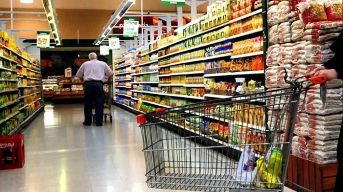 El impacto de la inflación en la vida diaria de los vecinos de La Plata y Ensenada