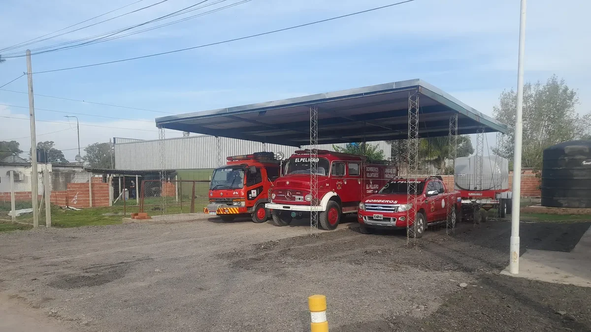 El Peligro en La Plata enfrenta llamas: vecinos preocupados por la situación actual