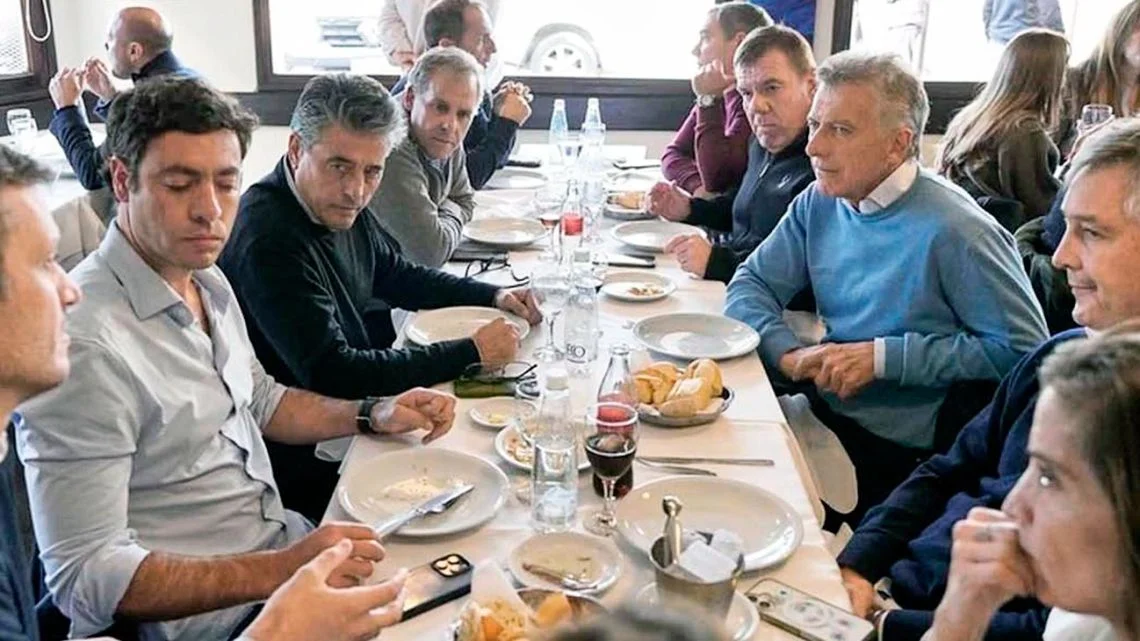 El PRO celebra la salida de un ministro clave: impacto en la política local de Buenos Aires