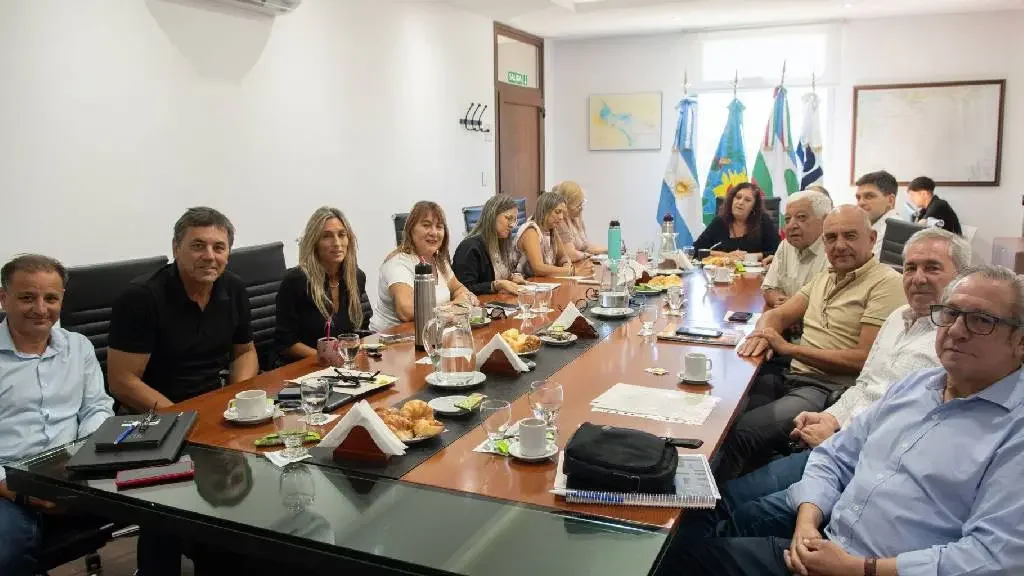 El Puerto La Plata presenta un plan que transformará la logística en Ensenada