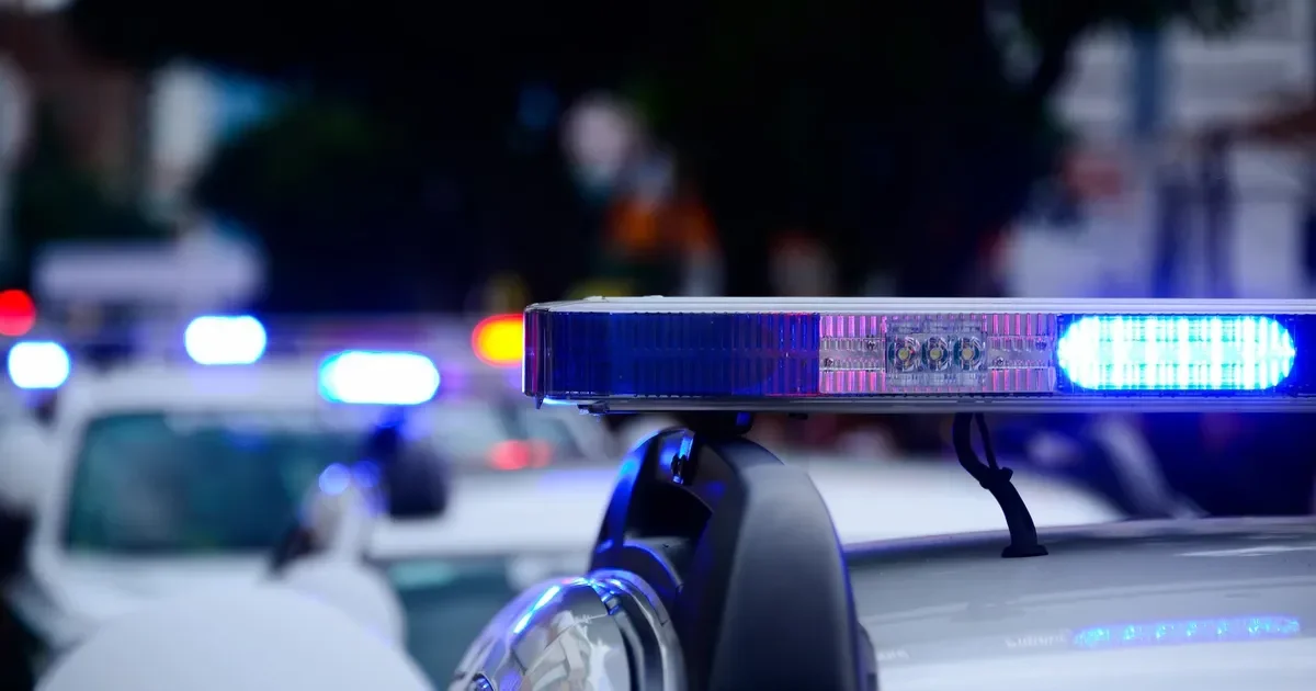 El robo millonario en Berisso afecta la seguridad de comerciantes locales.
