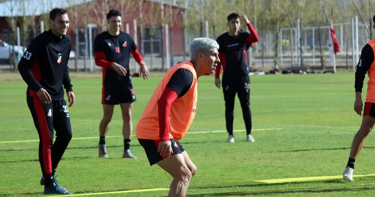 Enzo Pérez deja Argentinos Juniors: busca nuevo destino en el fútbol argentino