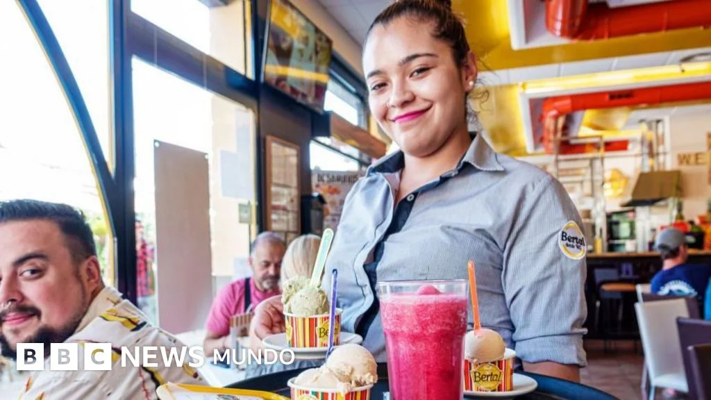 España mantiene su política migratoria abierta, mientras otros países cierran sus puertas.