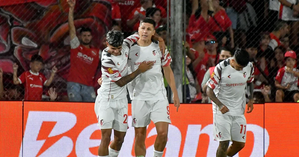 Estudiantes arranca el Torneo Apertura con un empate en Avellaneda ante Independiente