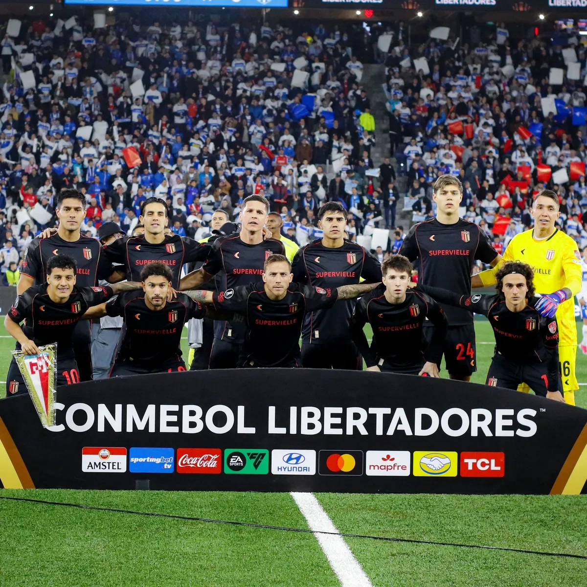 Estudiantes avanza a cuartos de final tras una contundente victoria en la fase de grupos