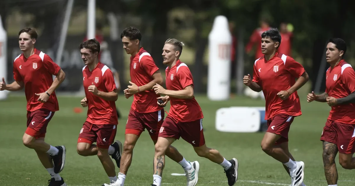 Estudiantes bajo la mira: un club europeo evalúa a una promesa del fútbol local