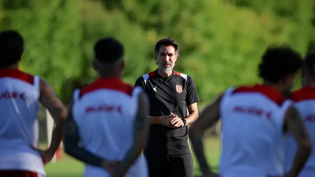 Estudiantes busca un nuevo rumbo tras la salida de Domínguez: ¿quién será el elegido?