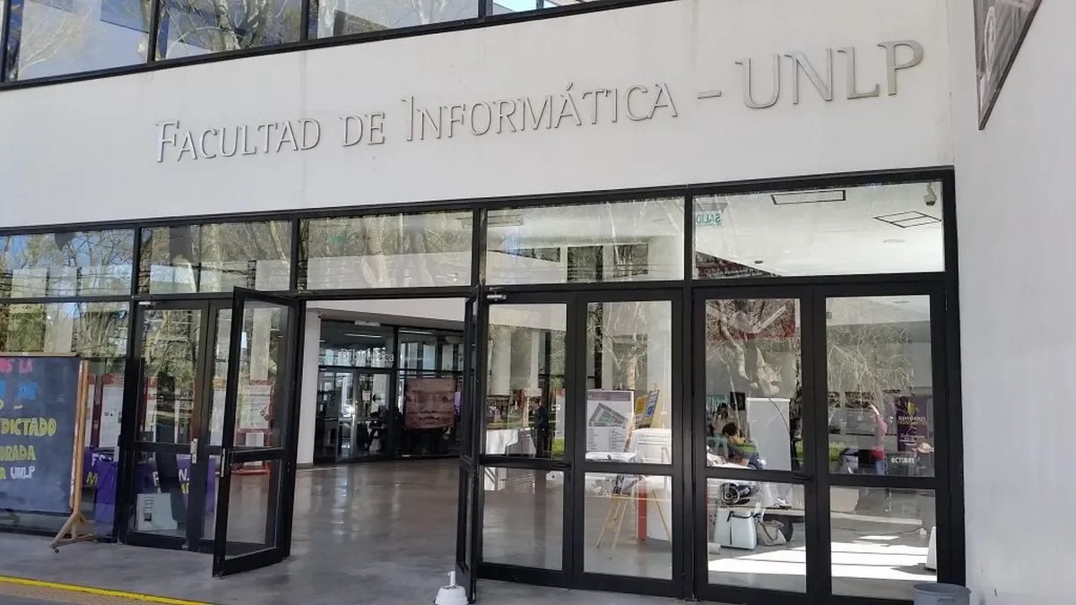 Estudiantes de la Facultad de Informática en La Plata preocupados por creciente ola de robos